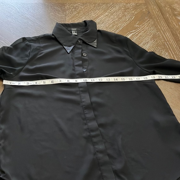 Forever 21 black sheer button down HiLo top - Picture 15 of 17